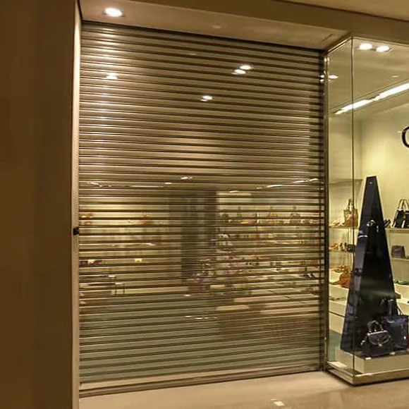 Portas automáticas no Natal