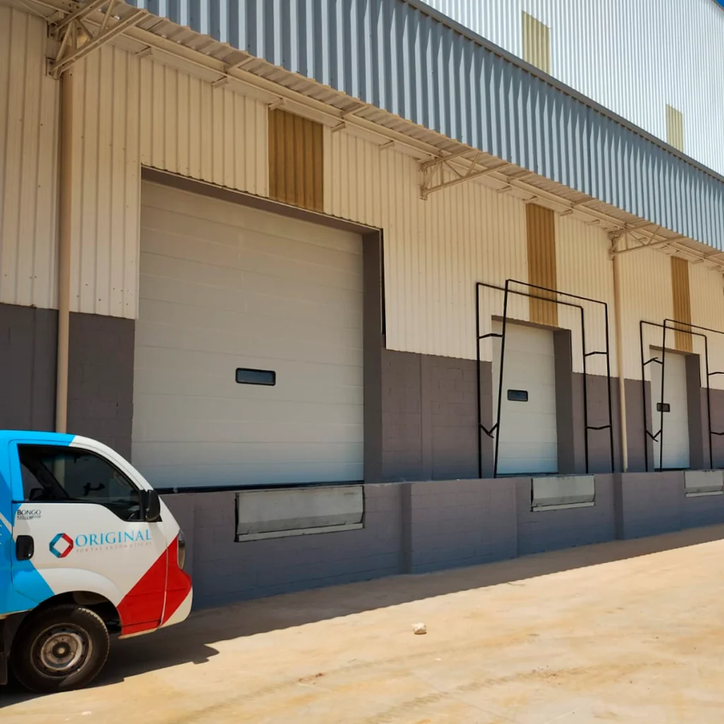 portas seccionadas e corta-fogo