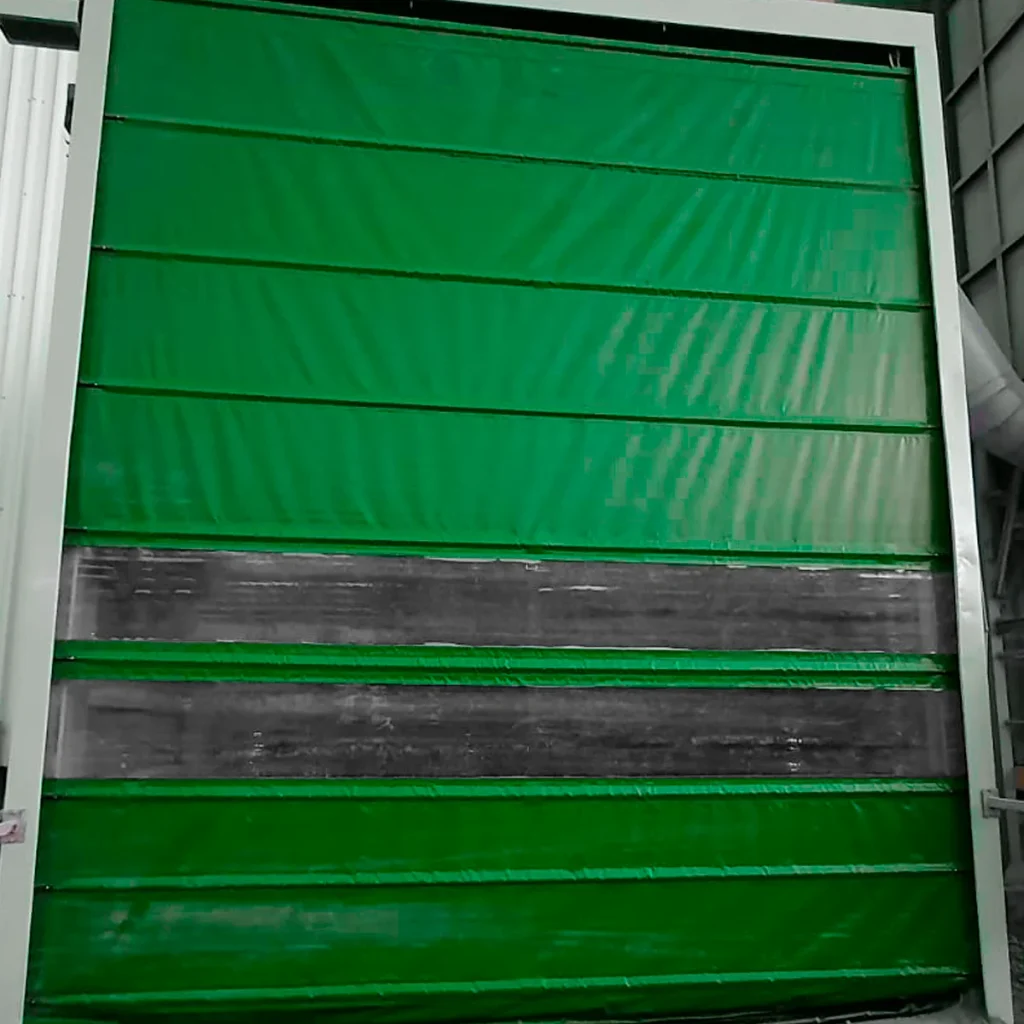 Porta rápida industrial para ambientes agressivos