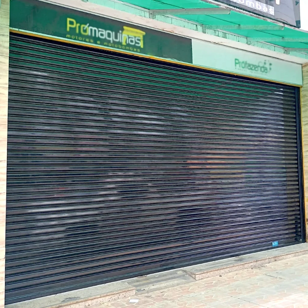modelos de porta de enrolar comercial
